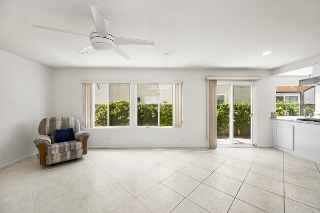 Building Photo - 24681 Creekview Dr