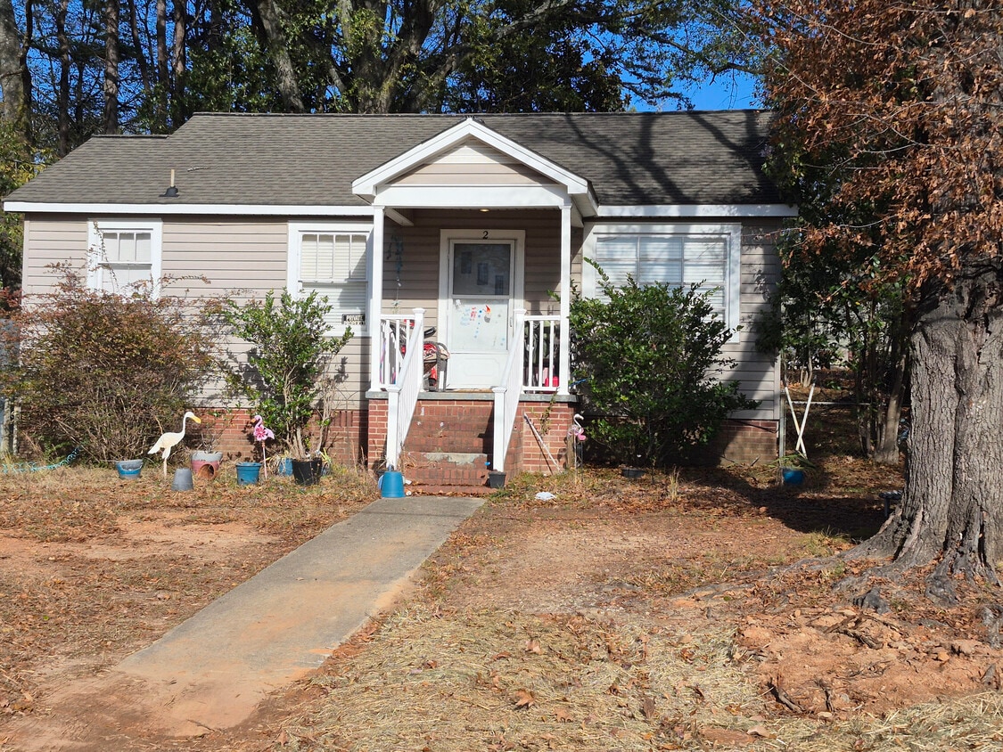 Primary Photo - 2 Caldwell St