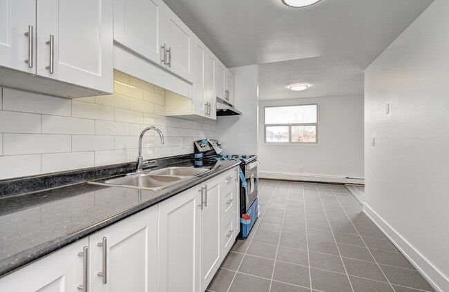 Photo du bâtiment - Woodside Avenue Apartments