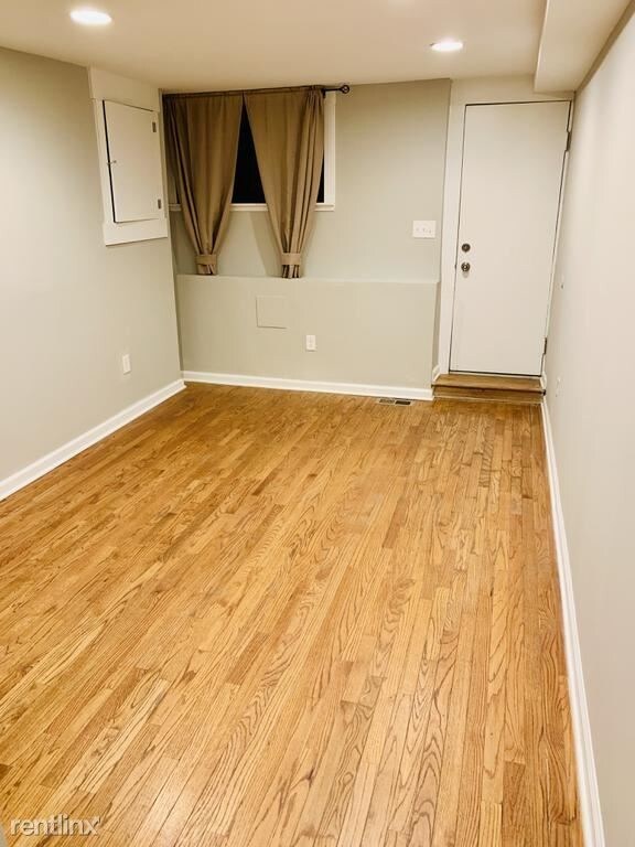 Building Photo - 1 br, 1 bath Apartment - 1632 S Charles St
