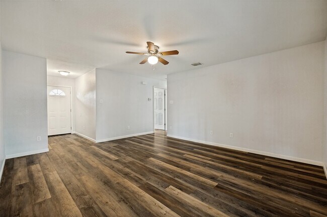 Foto del edificio - 8547 Preston Trace Blvd