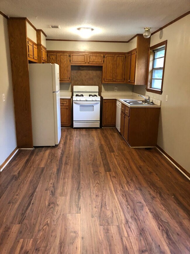 Foto del edificio - Charming Single-Story Home on a Spacious Lot