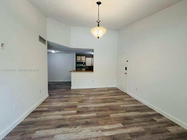 Foto del edificio - 15530 SW 80th St