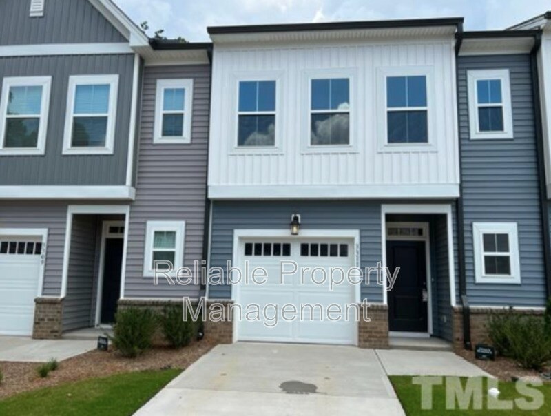 Primary Photo - 3311 Oak Pass Dr
