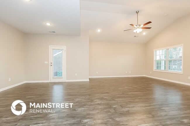 Building Photo - 836 Ellyson Dr