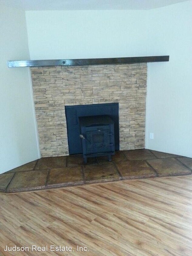 Primary Photo - 3 br, 2 bath House - 16214 Arena Drive