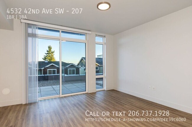 Building Photo - 4532 42nd Ave SW