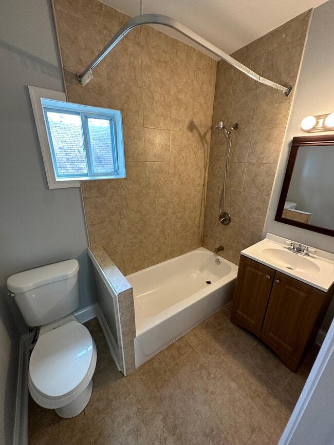Bathroom - 5212 Kenwood Ave