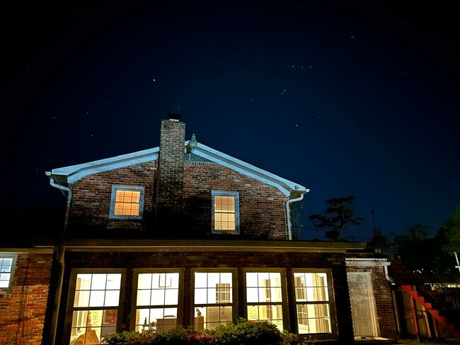 Building Photo - 107 Washington Dr