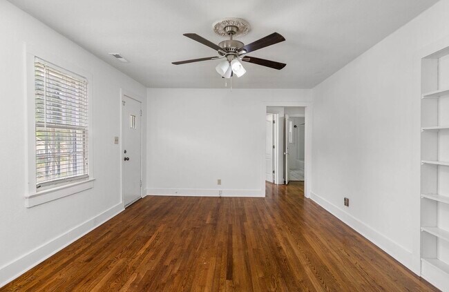 Foto del edificio - 1721 Sherrod Ave