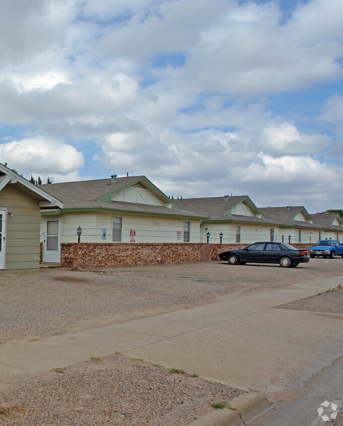 1618 - Elkhart, ¡alejado 1628 - 1618-1628 Elkhart Ave
