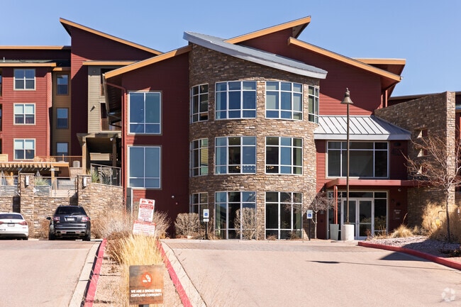 Building Photo - Cortland Powers North II