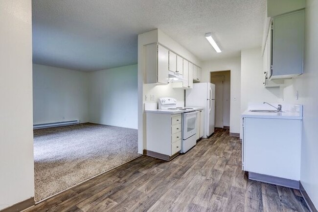 Building Photo - Awesome location near Salish Ponds City Pa...