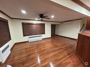 Building Photo - 98 Glenwood Rd