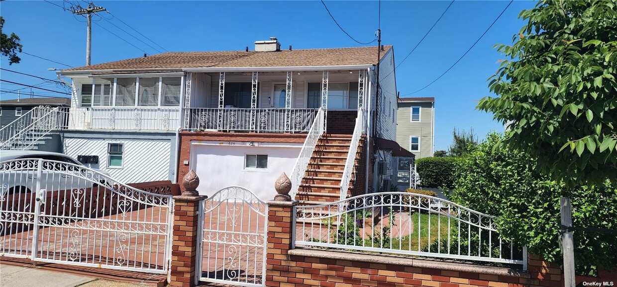 Primary Photo - 605 Beach 69th St