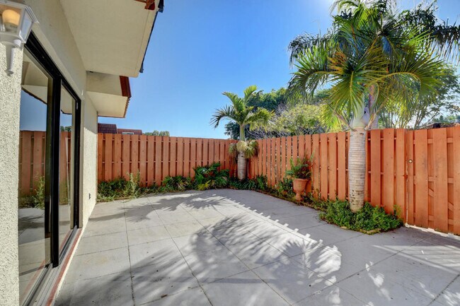 Building Photo - 3409 Spanish Wells Dr