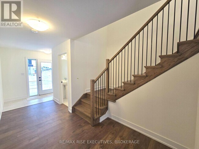 Photo du bâtiment - 79 Creighton Dr