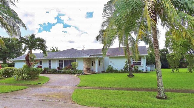 Foto del edificio - 7520 NW 6th Ct