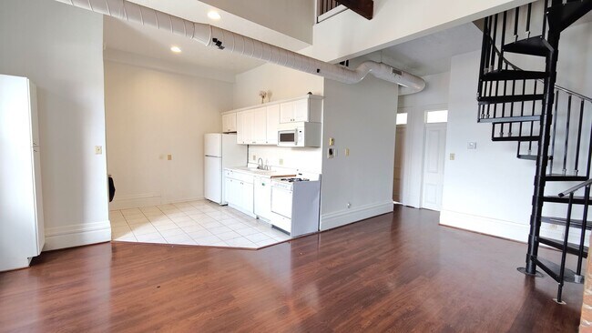 Foto del edificio - 1705 E Carson St