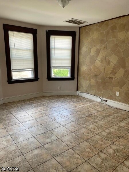 Foto del edificio - 280 N 7th St