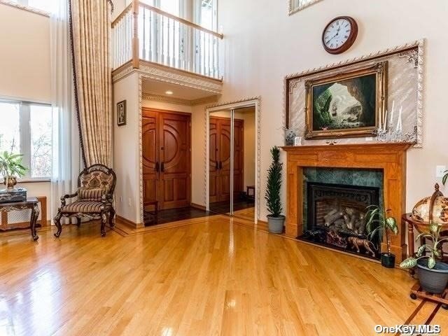 Foto del edificio - 77-16 Kew Forest Ln