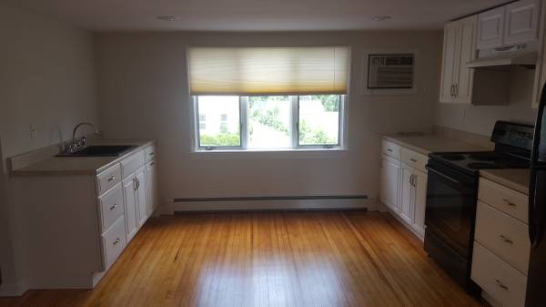 Primary Photo - 5 Kellogg St