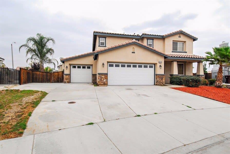 Primary Photo - 24660 Polaris Dr