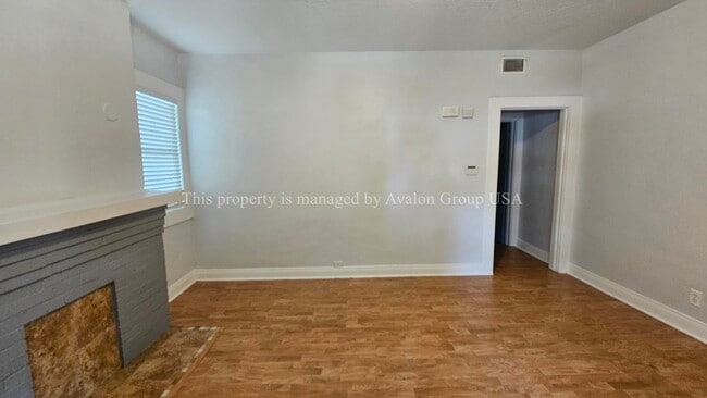 Building Photo - 2655 College St