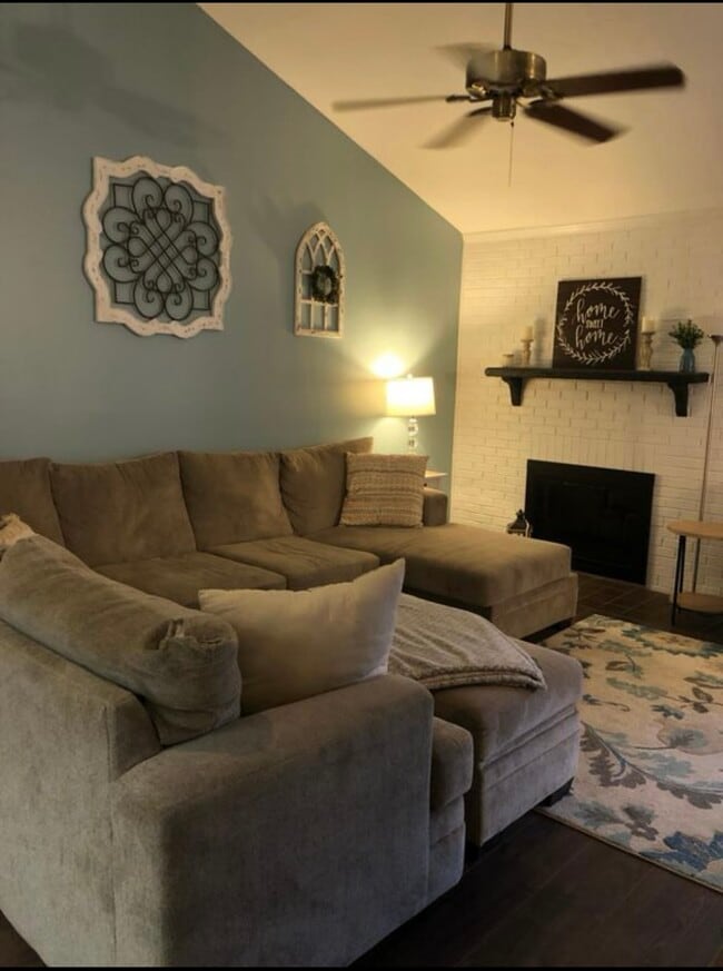 Photo - 9437 S Vicksburg Park Ct House