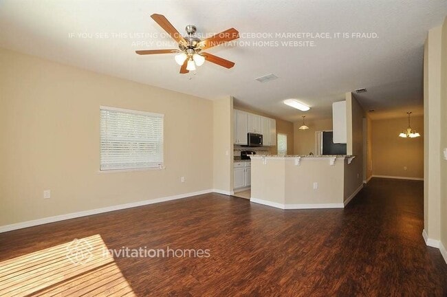 Building Photo - 2071 Kabat Ave