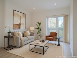 Building Photo - 605 New York Ave