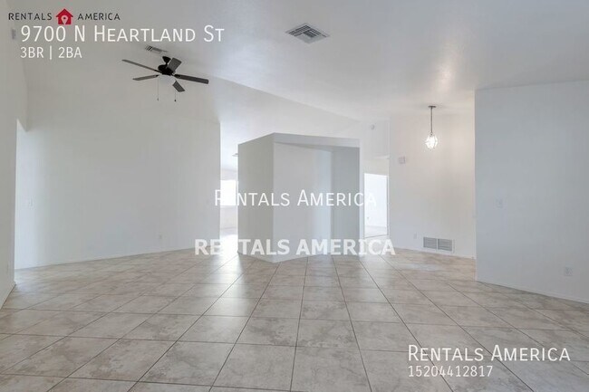 Building Photo - Beautiful home in established NW neighborhood