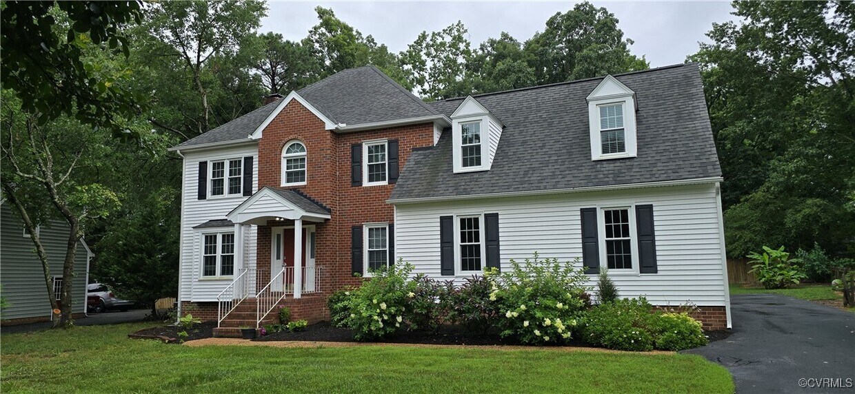 Foto principal - 4520 Cedar Forest Rd