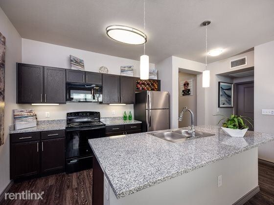 Foto del edificio - 1 br, 1 bath Apartment - 1101 S Main St 795