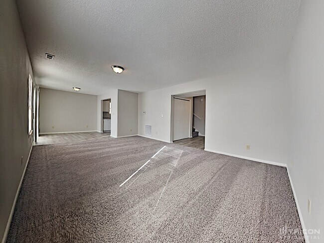 Foto del edificio - 507 Deer Trail Dr
