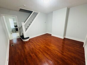 Building Photo - 6008 Magnolia St