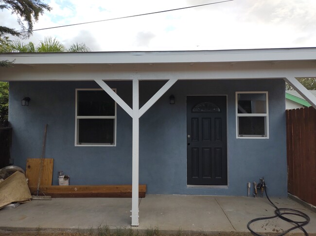 Building Photo - 10636 Louise Ave