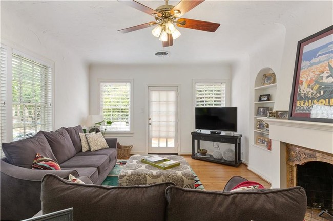 Foto del edificio - 4515 Fairway Ave