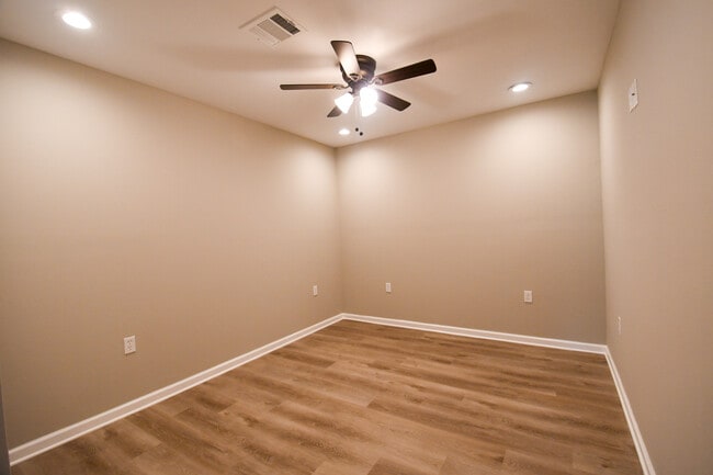 Building Photo - 385 Bayou Dularge Rd
