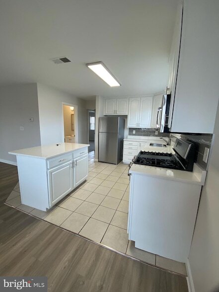 Foto del edificio - 1124 Chesapeake Dr