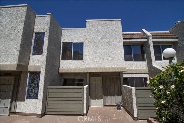 Primary Photo - 11818 Moorpark St