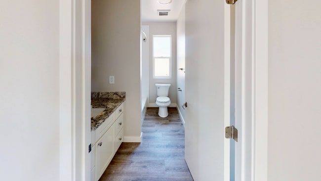 Building Photo - Gorgeous Modern Townhome, easy access to freeway & UCSC, downtown & beaches - OPEN HOUSE 12/6, 11...