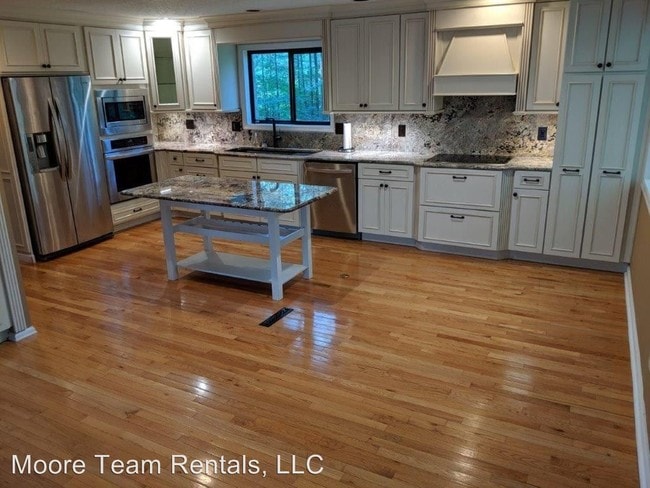 Building Photo - 3 br, 3 bath House - 2503 Little River Road