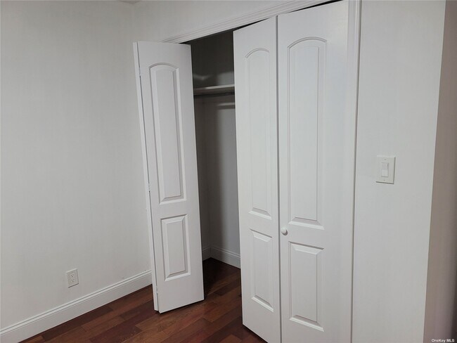 Foto del edificio - 32-65-65 107th St