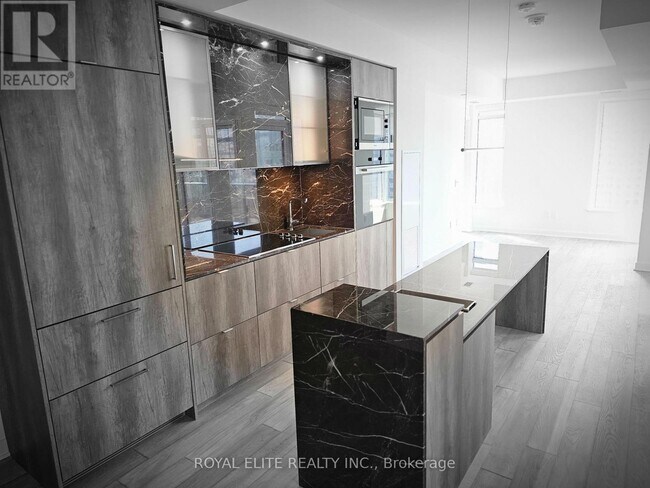 Photo du bâtiment - 11-1211 Yorkville Ave