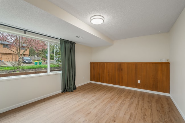 Photo - 13265 SW Barlow Rd House