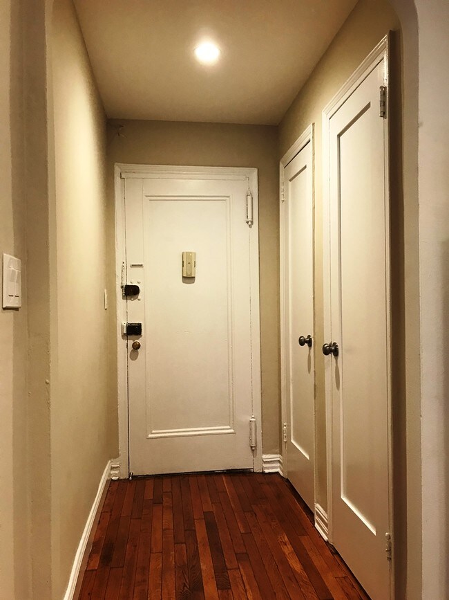 Foto del edificio - 41-15 50th St