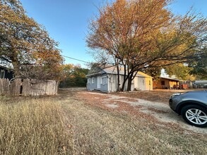 Building Photo - 201 N 8th St