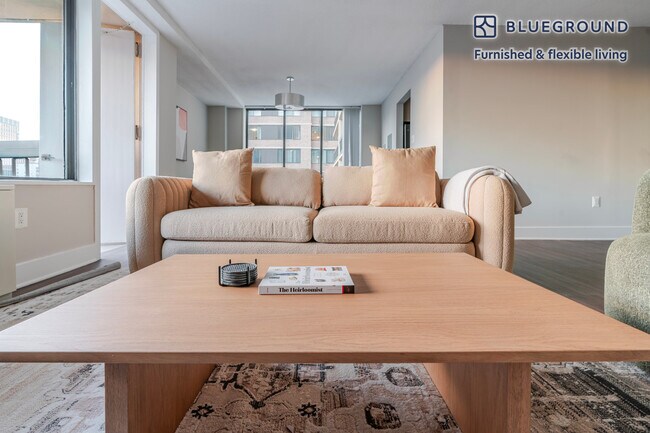 Foto del edificio - 1515 Richmond Hwy