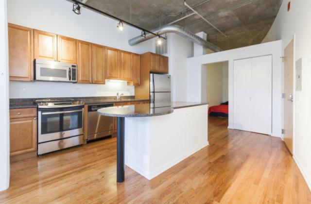 Foto del edificio - 900 N Kingsbury St